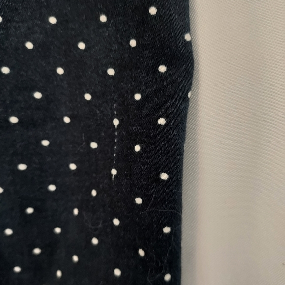 Chaps Navy Polka Dot Skirt. Size 12 - Picture 10 of 10